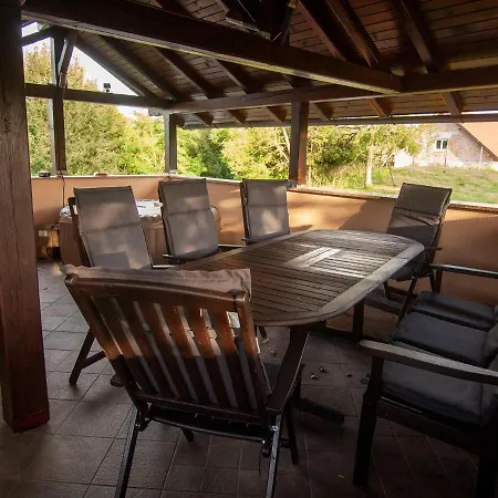 House Zarja - With Sauna And Hot Tub Bizeljsko