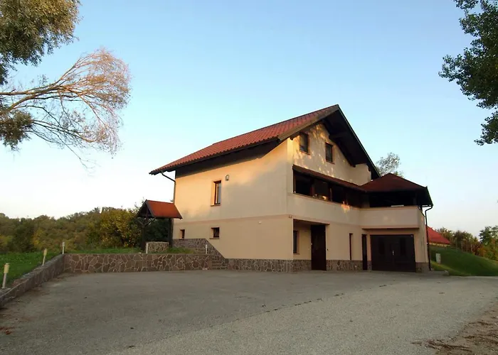 House Zarja - With Sauna And Hot Tub *