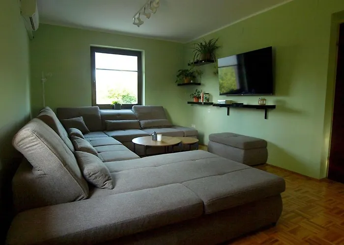 House Zarja - With Sauna And Hot Tub Bizeljsko