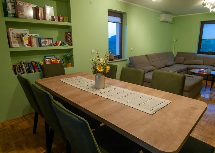 House Zarja - With Sauna And Hot Tub Počitniška hiša Bizeljsko