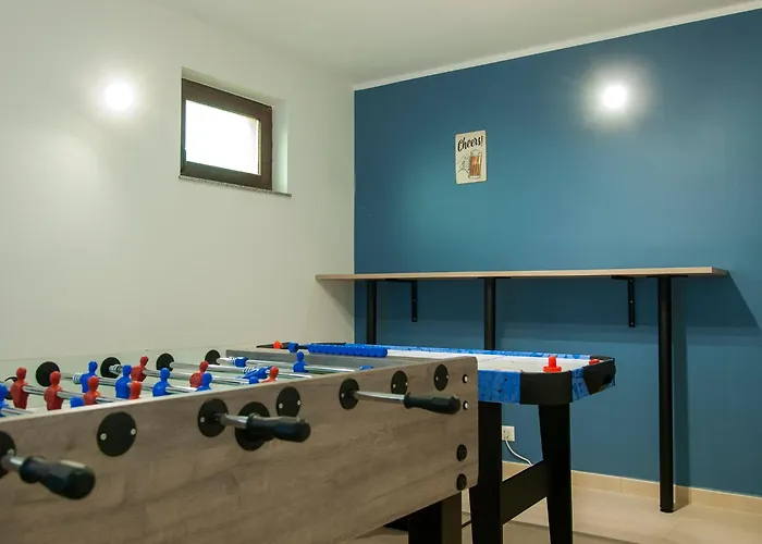 House Zarja - With Sauna And Hot Tub Počitniška hiša *