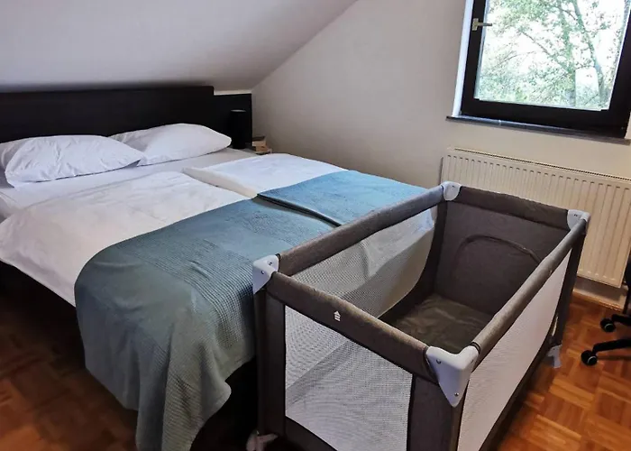 Počitniška hiša House Zarja - With Sauna And Hot Tub *